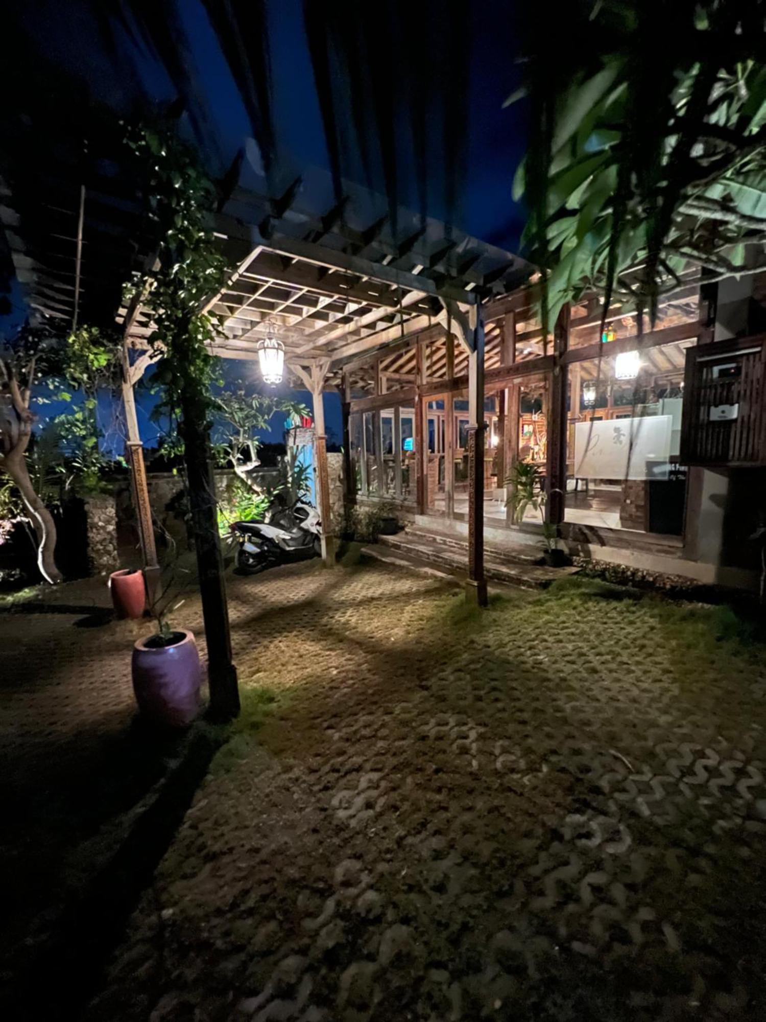 Pinokkio B&B Restaurant Ungasan  Ngoại thất bức ảnh