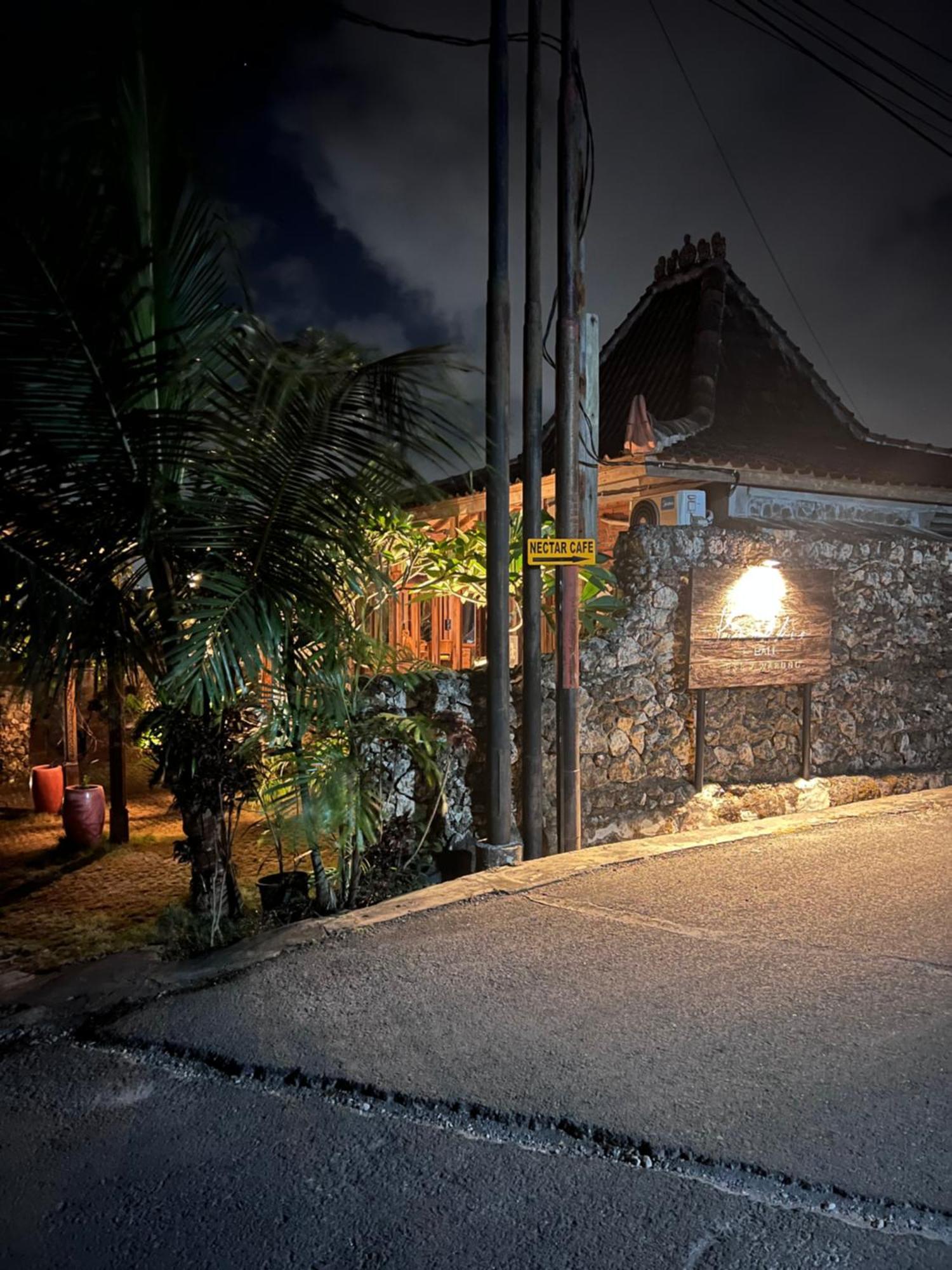 Pinokkio B&B Restaurant Ungasan  Ngoại thất bức ảnh